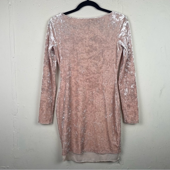 Lulu's Deja Vu Blush Pink Velvet Bodycon Long Sleeve Dress Medium - Picture 3 of 6
